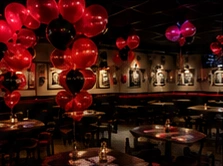 Feestzaal met ballonnen
